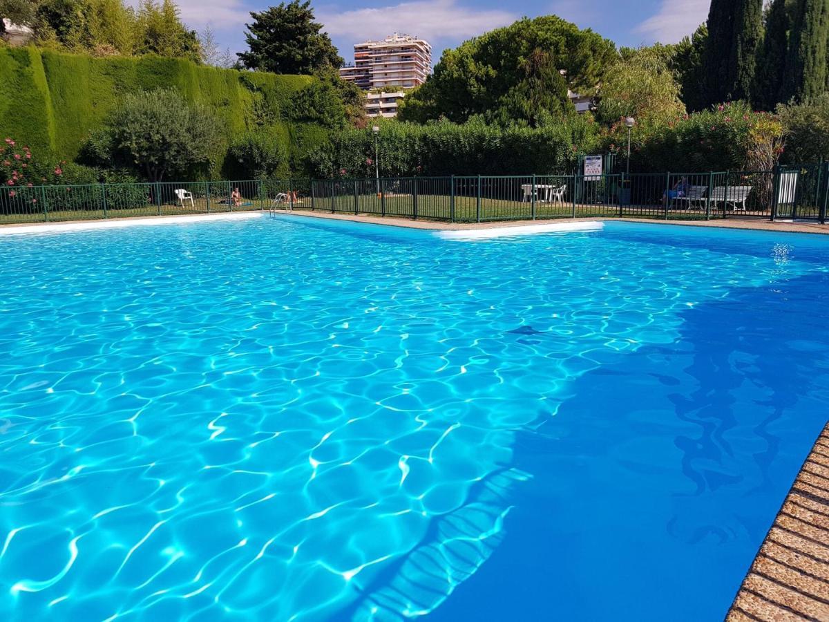 Classy Apartment In Nice With Pool And Private Parking Place Exterior photo