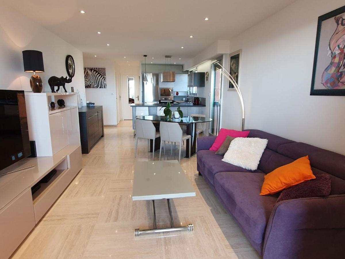 Classy Apartment In Nice With Pool And Private Parking Place Exterior photo